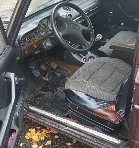 ВАЗ 2106 1982 в Кропивницком (Кировограде) на Automoto.ua Коричневый ВАЗ 2106, объемом двигателя 1.5 л и пробегом 60 тыс. км за 1000 $, фото 6 на Automoto.ua