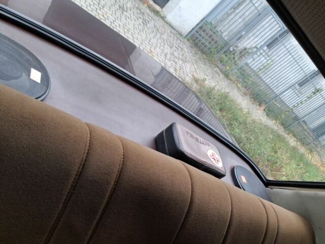 Коричневий ВАЗ 2106, об'ємом двигуна 1.3 л та пробігом 74 тис. км за 2050 $, фото 11 на Automoto.ua