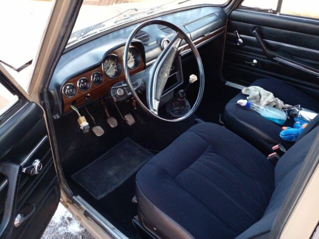 Коричневый ВАЗ 2106, объемом двигателя 1 л и пробегом 300 тыс. км за 1200 $, фото 1 на Automoto.ua