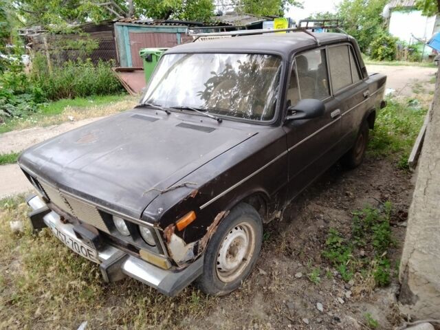 Коричневый ВАЗ 2106, объемом двигателя 2 л и пробегом 200 тыс. км за 477 $, фото 1 на Automoto.ua