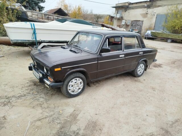 Коричневый ВАЗ 2106, объемом двигателя 0 л и пробегом 300 тыс. км за 666 $, фото 2 на Automoto.ua