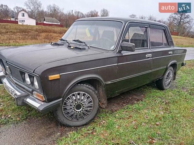 Коричневый ВАЗ 2106, объемом двигателя 1.3 л и пробегом 180 тыс. км за 1000 $, фото 1 на Automoto.ua