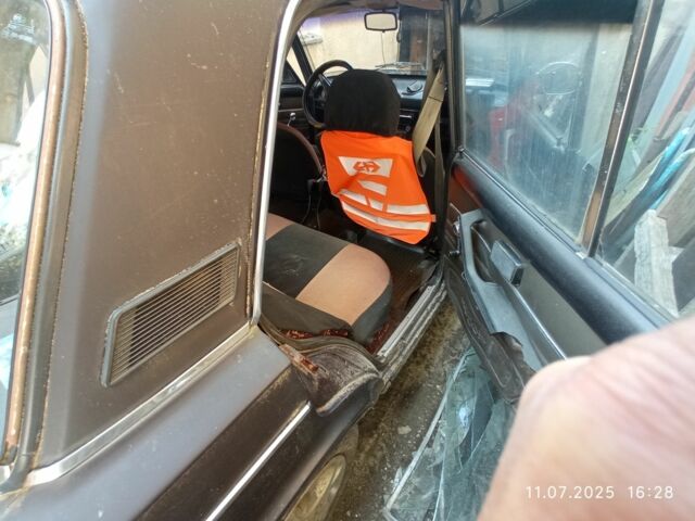 Коричневый ВАЗ 2106, объемом двигателя 1.3 л и пробегом 173 тыс. км за 499 $, фото 4 на Automoto.ua