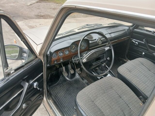 Коричневий ВАЗ 2106, об'ємом двигуна 1.3 л та пробігом 100 тис. км за 850 $, фото 8 на Automoto.ua