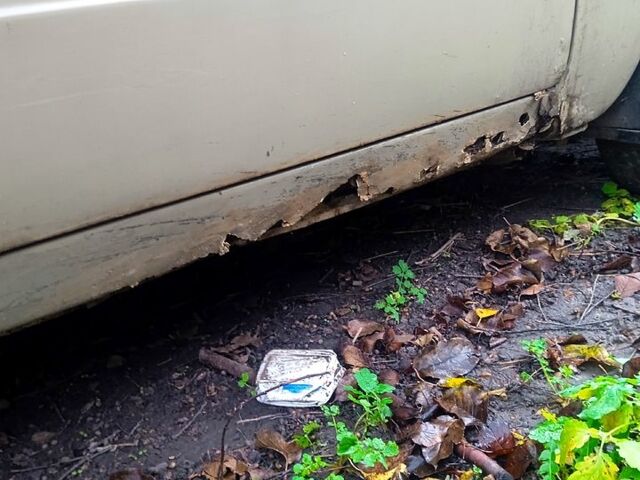 Коричневый ВАЗ 2106, объемом двигателя 1.3 л и пробегом 200 тыс. км за 650 $, фото 8 на Automoto.ua