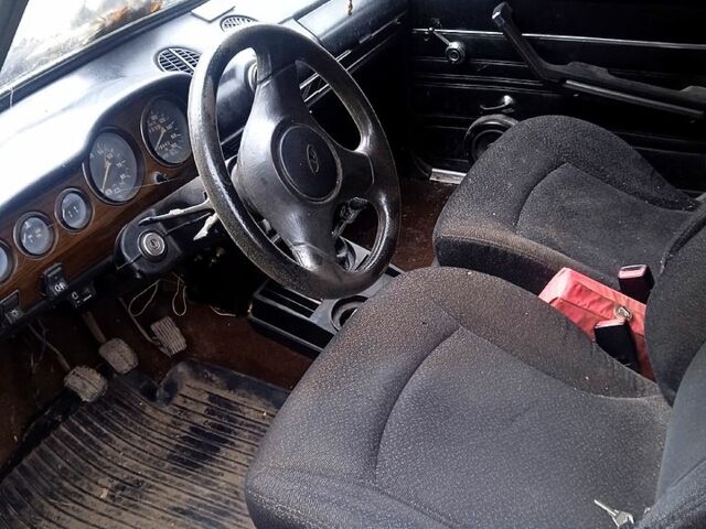 Коричневый ВАЗ 2106, объемом двигателя 1.3 л и пробегом 200 тыс. км за 650 $, фото 2 на Automoto.ua