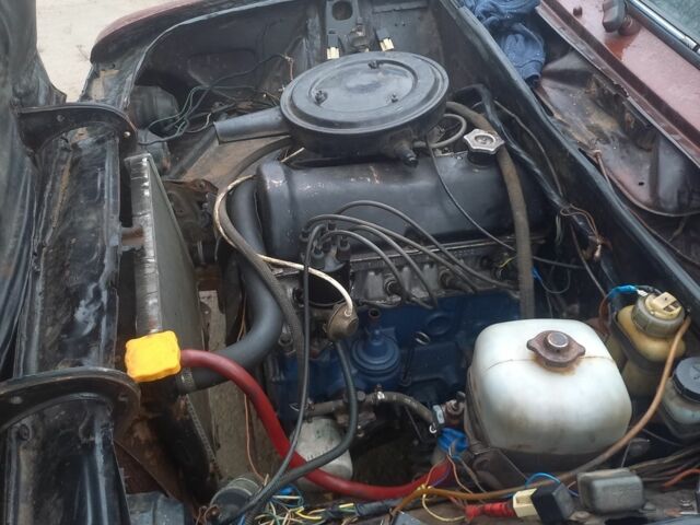 Коричневый ВАЗ 2106, объемом двигателя 0 л и пробегом 7 тыс. км за 400 $, фото 4 на Automoto.ua