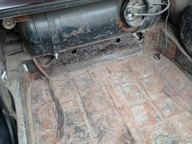 Коричневий ВАЗ 2106, об'ємом двигуна 1 л та пробігом 100 тис. км за 441 $, фото 8 на Automoto.ua