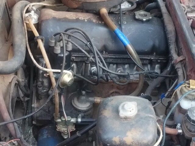ВАЗ 2106 1983 в Ивано-Франковске на Automoto.ua Красный ВАЗ 2106, объемом двигателя 0 л и пробегом 100 тыс. км за 107 $, фото 5 на Automoto.ua