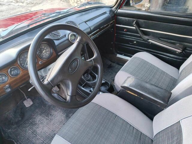 Червоний ВАЗ 2106, об'ємом двигуна 0 л та пробігом 200 тис. км за 700 $, фото 5 на Automoto.ua