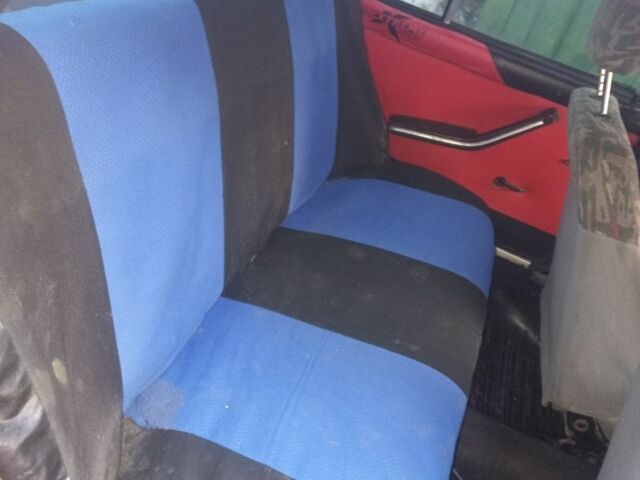 Красный ВАЗ 2106, объемом двигателя 1.5 л и пробегом 1000 тыс. км за 355 $, фото 6 на Automoto.ua