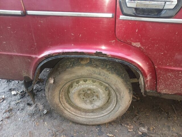 Красный ВАЗ 2106, объемом двигателя 1.5 л и пробегом 1000 тыс. км за 355 $, фото 2 на Automoto.ua