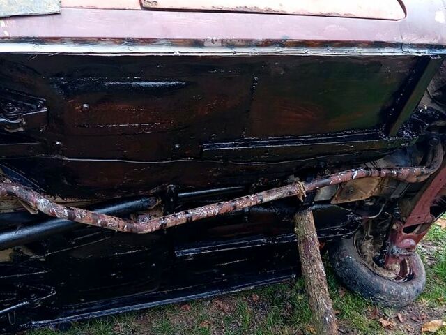 Красный ВАЗ 2106, объемом двигателя 1.6 л и пробегом 170 тыс. км за 750 $, фото 2 на Automoto.ua