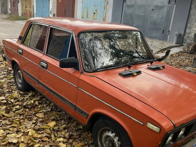 ВАЗ 2106 1976 в Запорожье на Automoto.ua Красный ВАЗ 2106, объемом двигателя 1.6 л и пробегом 180 тыс. км за 800 $, фото 3 на Automoto.ua