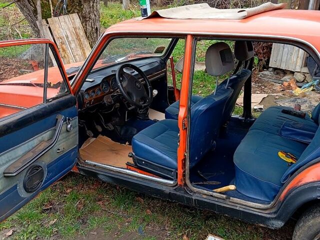Красный ВАЗ 2106, объемом двигателя 1.6 л и пробегом 170 тыс. км за 750 $, фото 4 на Automoto.ua