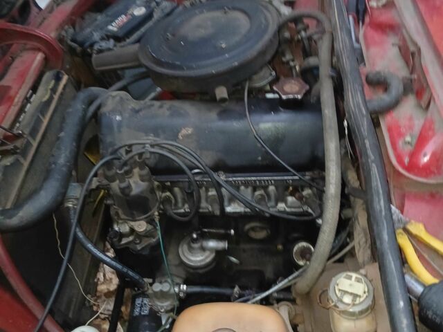 ВАЗ 2106 1977 в Днепре (Днепропетровске) на Automoto.ua Красный ВАЗ 2106, объемом двигателя 1.3 л и пробегом 1000 тыс. км за 406 $, фото 4 на Automoto.ua