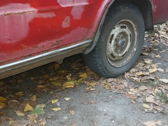 ВАЗ 2106 1977 в Днепре (Днепропетровске) на Automoto.ua Красный ВАЗ 2106, объемом двигателя 1.3 л и пробегом 1000 тыс. км за 406 $, фото 9 на Automoto.ua