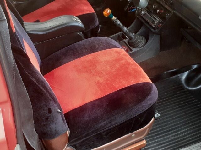 Червоний ВАЗ 2106, об'ємом двигуна 1.57 л та пробігом 500 тис. км за 800 $, фото 5 на Automoto.ua