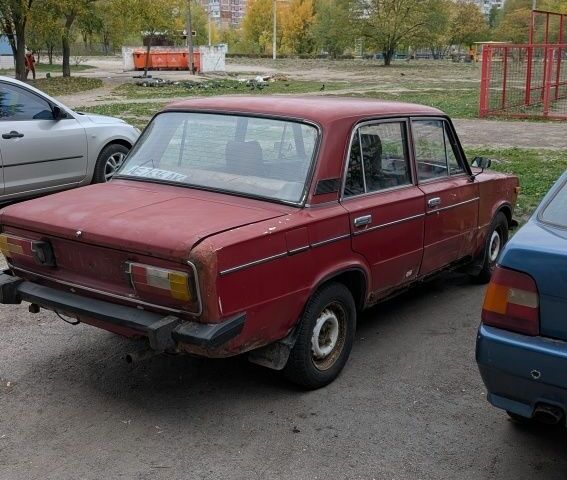 ВАЗ 2106 1978 в Днепре (Днепропетровске) на Automoto.ua Красный ВАЗ 2106, объемом двигателя 1.6 л и пробегом 178 тыс. км за 385 $, фото 4 на Automoto.ua