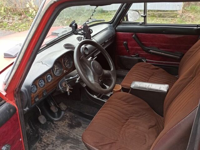 Красный ВАЗ 2106, объемом двигателя 0 л и пробегом 280 тыс. км за 700 $, фото 6 на Automoto.ua