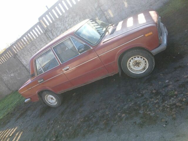 Красный ВАЗ 2106, объемом двигателя 1 л и пробегом 111 тыс. км за 382 $, фото 1 на Automoto.ua