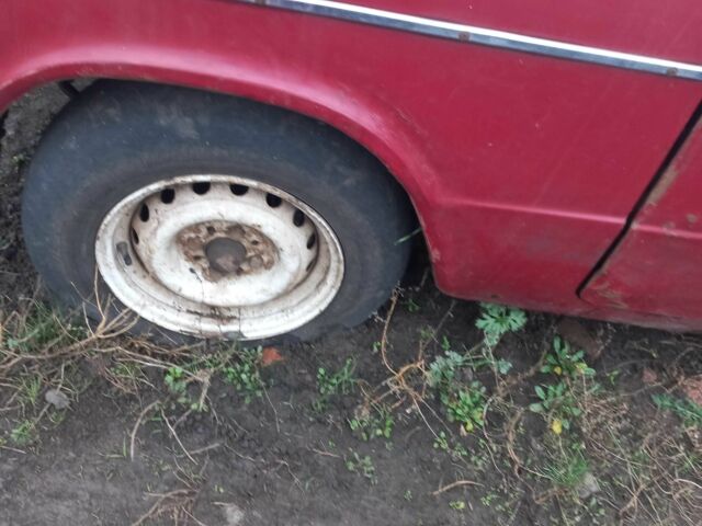 Червоний ВАЗ 2106, об'ємом двигуна 1.5 л та пробігом 300 тис. км за 473 $, фото 5 на Automoto.ua