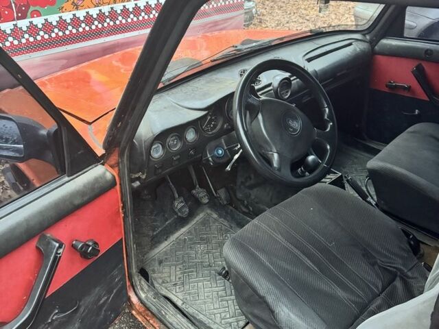 Красный ВАЗ 2106, объемом двигателя 1.5 л и пробегом 80 тыс. км за 523 $, фото 1 на Automoto.ua