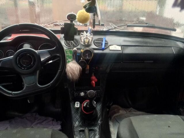 Червоний ВАЗ 2106, об'ємом двигуна 1.6 л та пробігом 82 тис. км за 1100 $, фото 4 на Automoto.ua