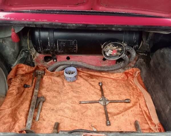 Красный ВАЗ 2106, объемом двигателя 1.6 л и пробегом 82 тыс. км за 1100 $, фото 5 на Automoto.ua