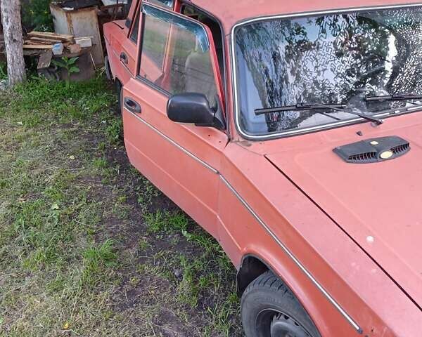 Красный ВАЗ 2106, объемом двигателя 1.6 л и пробегом 70 тыс. км за 650 $, фото 8 на Automoto.ua