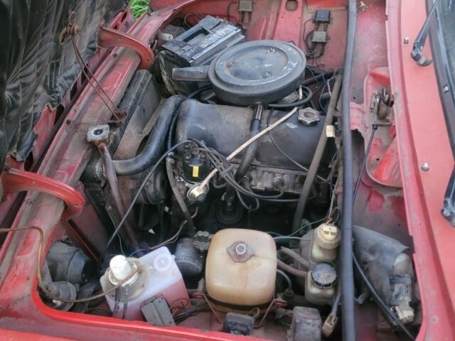 Красный ВАЗ 2106, объемом двигателя 1.6 л и пробегом 200 тыс. км за 398 $, фото 4 на Automoto.ua