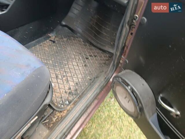 Красный ВАЗ 2106, объемом двигателя 1.5 л и пробегом 63 тыс. км за 800 $, фото 11 на Automoto.ua