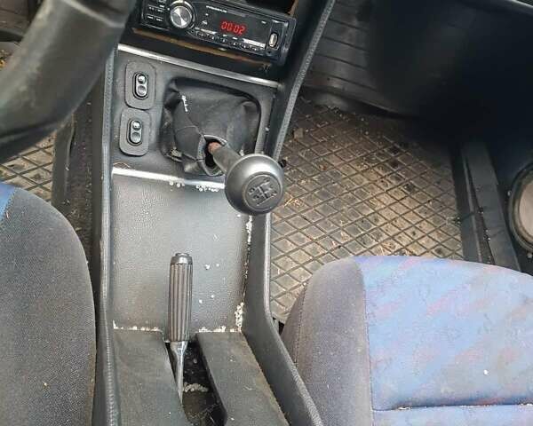 Красный ВАЗ 2106, объемом двигателя 1.5 л и пробегом 63 тыс. км за 800 $, фото 8 на Automoto.ua