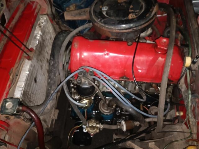 Красный ВАЗ 2106, объемом двигателя 1 л и пробегом 1000 тыс. км за 663 $, фото 4 на Automoto.ua