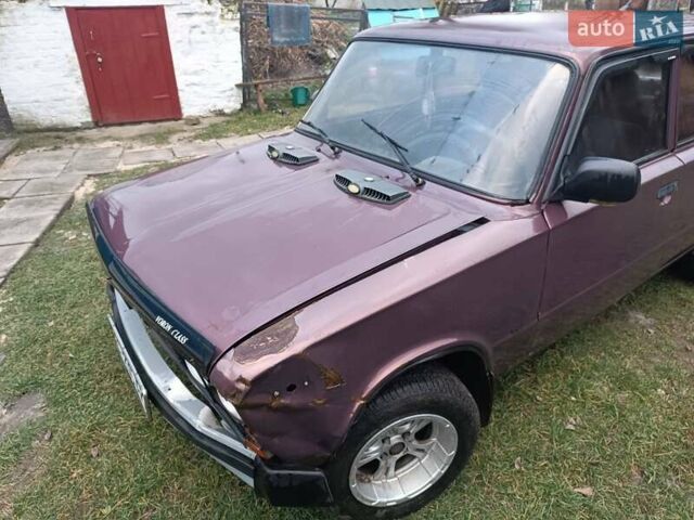 Красный ВАЗ 2106, объемом двигателя 1.5 л и пробегом 63 тыс. км за 800 $, фото 3 на Automoto.ua