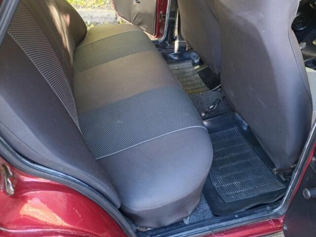 Красный ВАЗ 2106, объемом двигателя 1.3 л и пробегом 1000 тыс. км за 1100 $, фото 17 на Automoto.ua