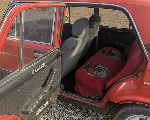 Красный ВАЗ 2106, объемом двигателя 1.3 л и пробегом 130 тыс. км за 400 $, фото 9 на Automoto.ua