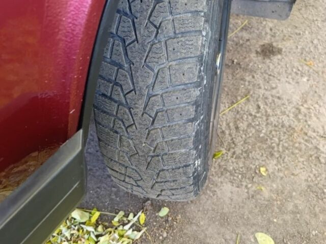 Красный ВАЗ 2106, объемом двигателя 1.3 л и пробегом 1000 тыс. км за 1100 $, фото 13 на Automoto.ua