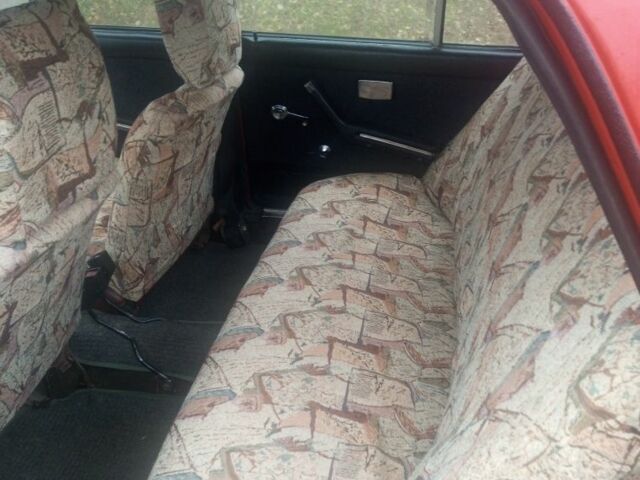 Красный ВАЗ 2106, объемом двигателя 0 л и пробегом 39 тыс. км за 952 $, фото 5 на Automoto.ua