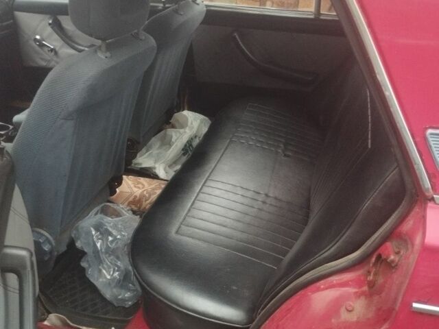 Красный ВАЗ 2106, объемом двигателя 0 л и пробегом 2 тыс. км за 530 $, фото 6 на Automoto.ua