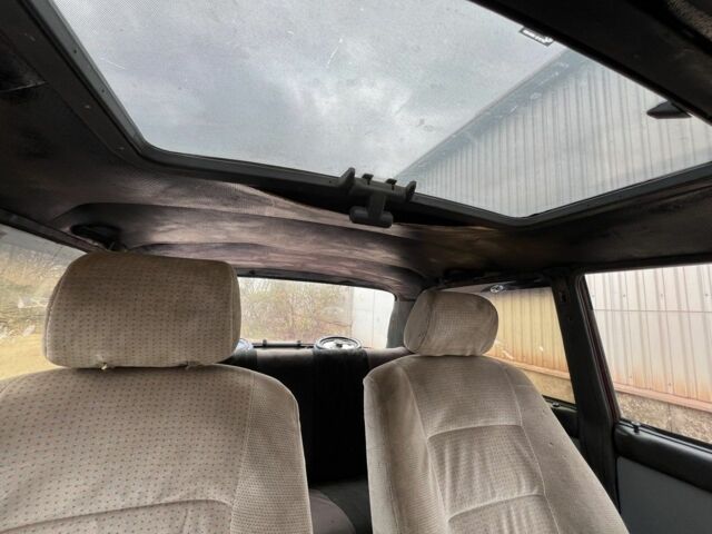 Красный ВАЗ 2106, объемом двигателя 0 л и пробегом 120 тыс. км за 537 $, фото 2 на Automoto.ua