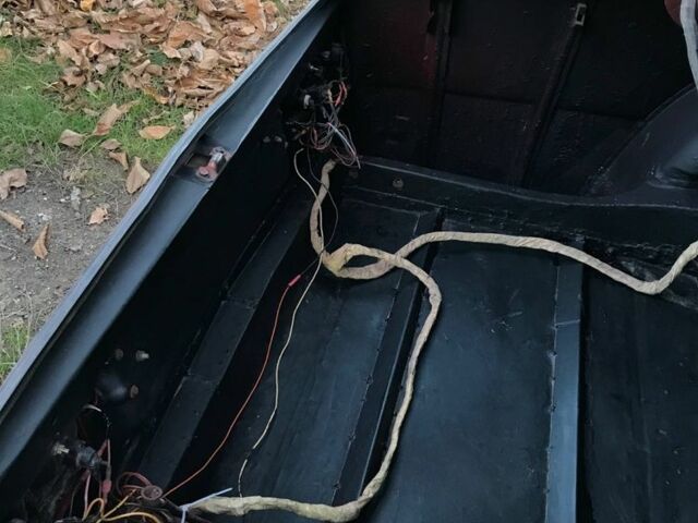 Красный ВАЗ 2106, объемом двигателя 1.6 л и пробегом 200 тыс. км за 1072 $, фото 6 на Automoto.ua