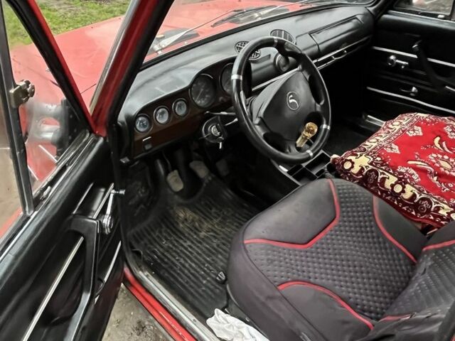 Красный ВАЗ 2106, объемом двигателя 1 л и пробегом 105 тыс. км за 650 $, фото 5 на Automoto.ua