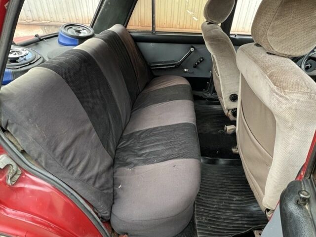 Красный ВАЗ 2106, объемом двигателя 0 л и пробегом 120 тыс. км за 537 $, фото 5 на Automoto.ua