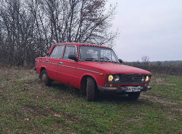 Красный ВАЗ 2106, объемом двигателя 1.5 л и пробегом 166 тыс. км за 946 $, фото 3 на Automoto.ua
