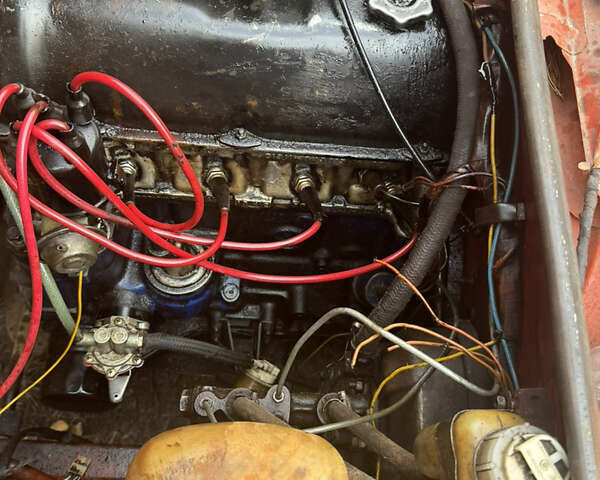 Красный ВАЗ 2106, объемом двигателя 1.5 л и пробегом 250 тыс. км за 178 $, фото 6 на Automoto.ua