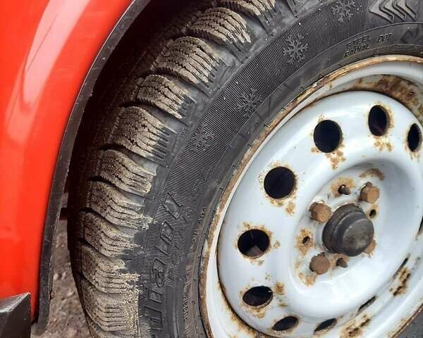 Красный ВАЗ 2106, объемом двигателя 1.3 л и пробегом 94 тыс. км за 1400 $, фото 4 на Automoto.ua