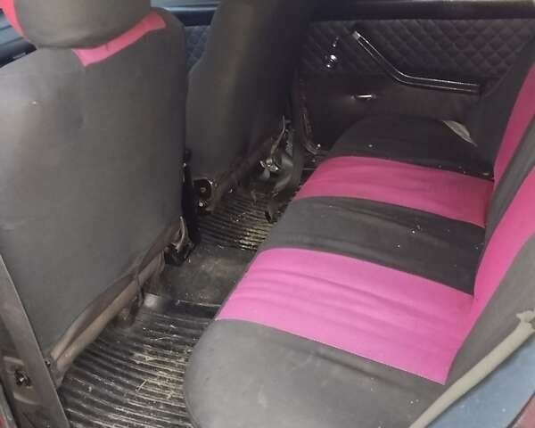 Красный ВАЗ 2106, объемом двигателя 1.6 л и пробегом 14 тыс. км за 350 $, фото 7 на Automoto.ua