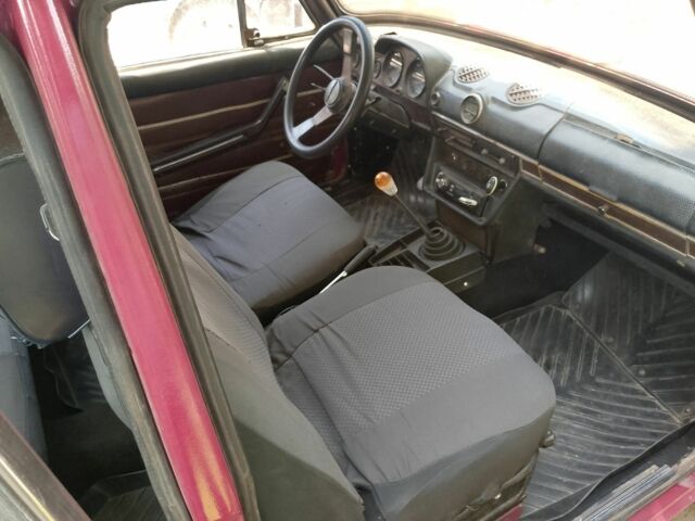 Красный ВАЗ 2106, объемом двигателя 1.3 л и пробегом 165 тыс. км за 950 $, фото 3 на Automoto.ua