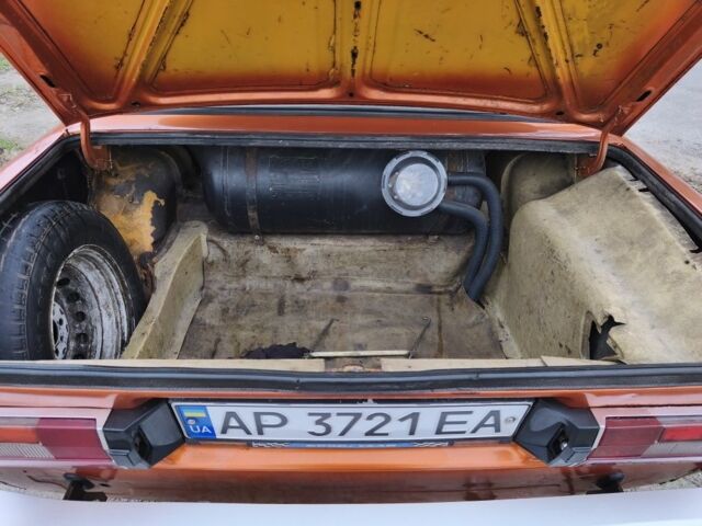 Красный ВАЗ 2106, объемом двигателя 1.6 л и пробегом 50 тыс. км за 700 $, фото 4 на Automoto.ua